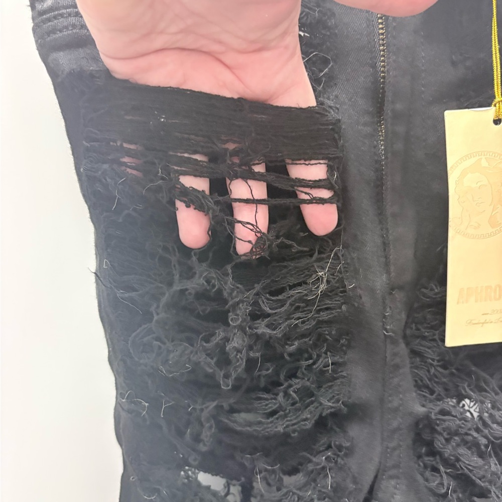 Aphrodite Charcoal Distressed Denim Sz 30 Brand New - Picture 2 of 15